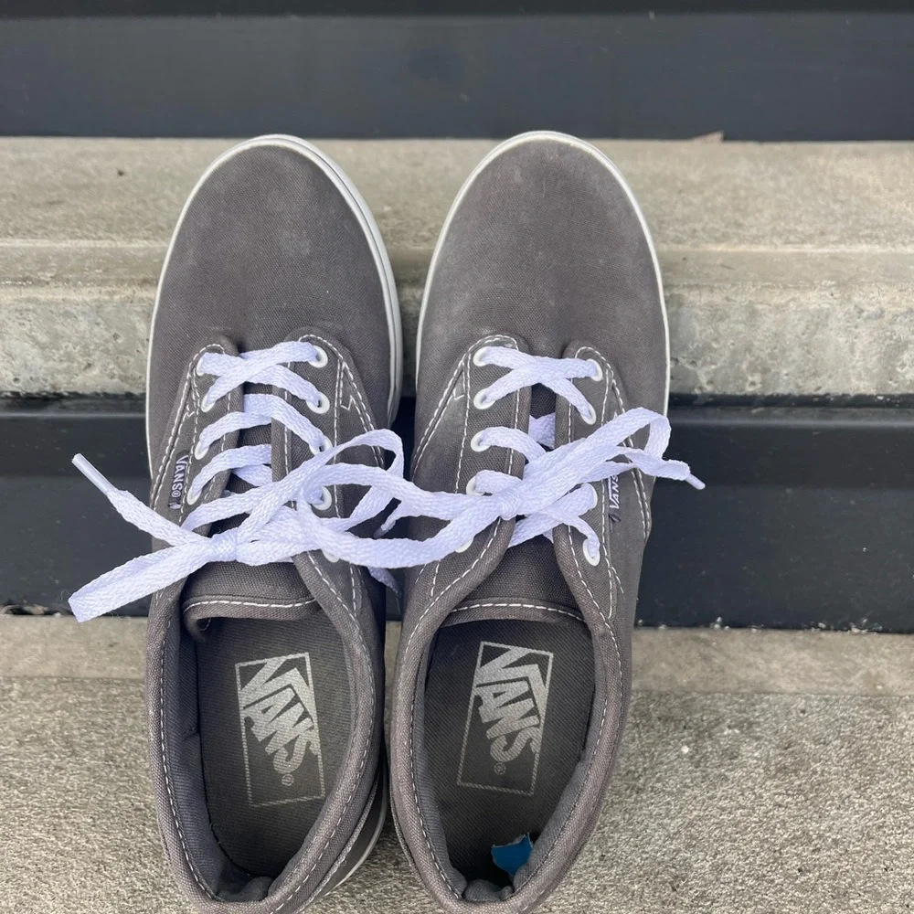 VANS Off the Wall classic gray canvas lace up shoes